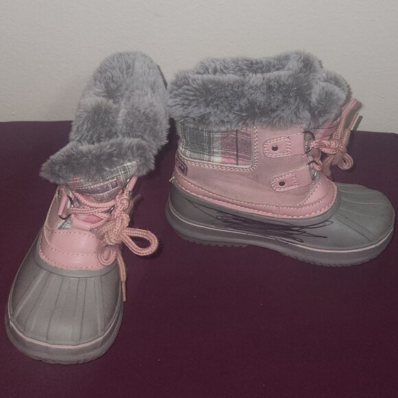 Girls London Fog Snow Boots Size 9 - Picture 2 of 6
